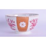 18th c. Worcester bowl painted with oriental flowers painted in puce between orange gilded bands