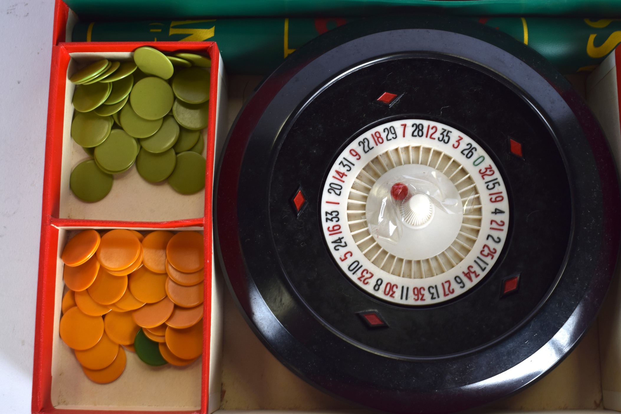 A VINTAGE CASED ROULETTE SET. - Image 2 of 2