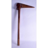 A GOOD 19TH CENTURY KANAK BIRD TRIBAL HEAD CLUB New Caledonia, with thickly cut handle and