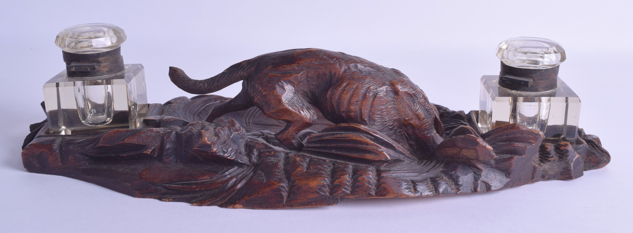 A LATE 19TH CENTURY BAVARIAN BLACK FOREST CARVED INKWELL modelled with a hound drinking water from a - Image 2 of 4