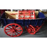 A WOODEN EXHIBITION MODEL OF AN ESSEX WAGON. 96 cm wide.