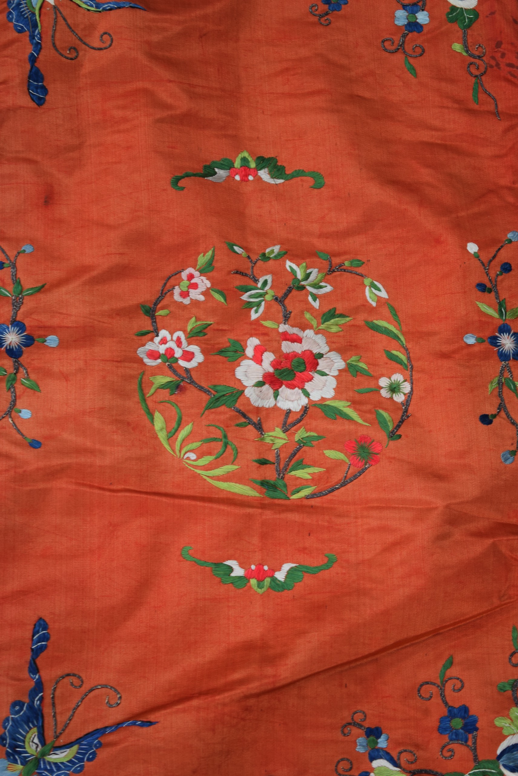 A 19TH CENTURY CHINESE BLUE GROUND EMBROIDERED SILK PANEL, together with a Thangka and two other - Image 5 of 6