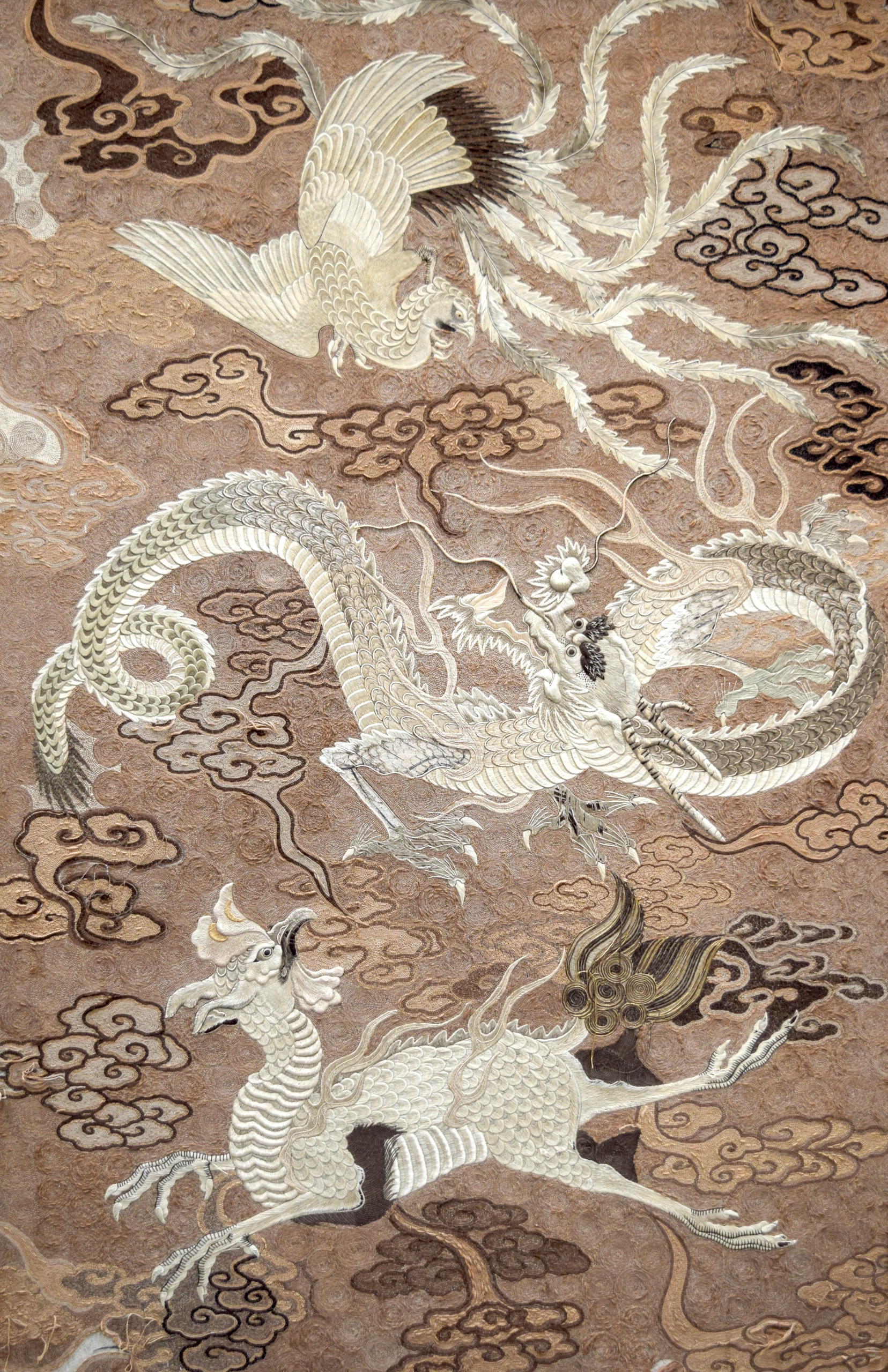 A FINE AND EXTREMELY LARGE 19TH CENTURY JAPANESE SILK EMBROIDERED WALL HANGING decorated with