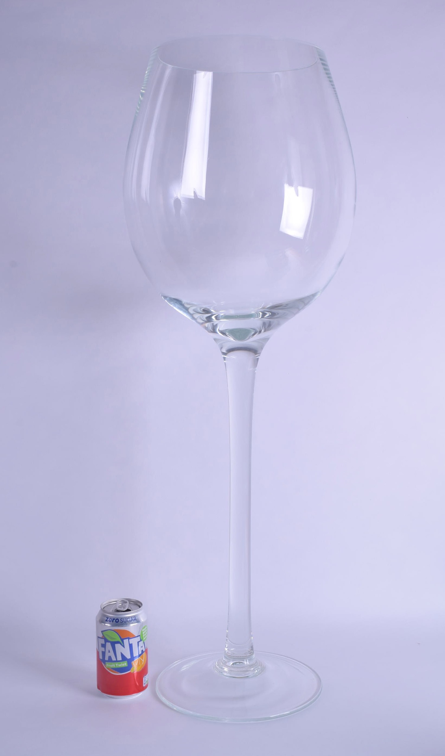 AN UNUSUAL GINORMOUS CRYSTAL NOVELTY WINE GLASS. 80 cm x 28 cm. - Image 2 of 2