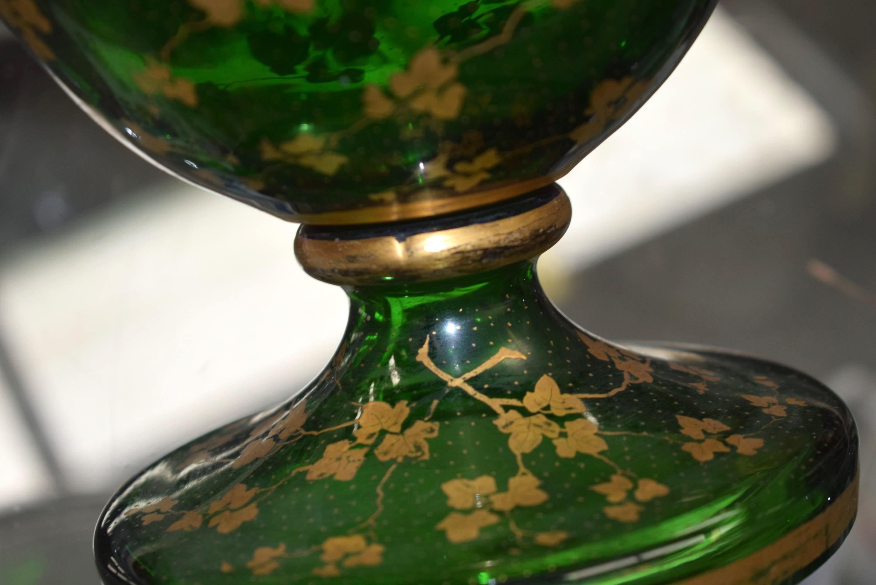 A FINE LARGE 19TH CENTURY TWIN HANDLED BOHEMIAN GLASS VASE painted with a female peering out to - Image 5 of 7