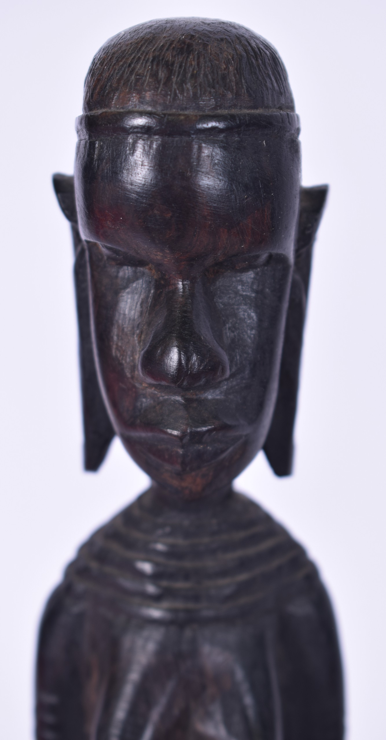 AN AFRICAN HARDWOOD FIGURE, together with a quantity of badges, part drawing set etc. - Image 3 of 5