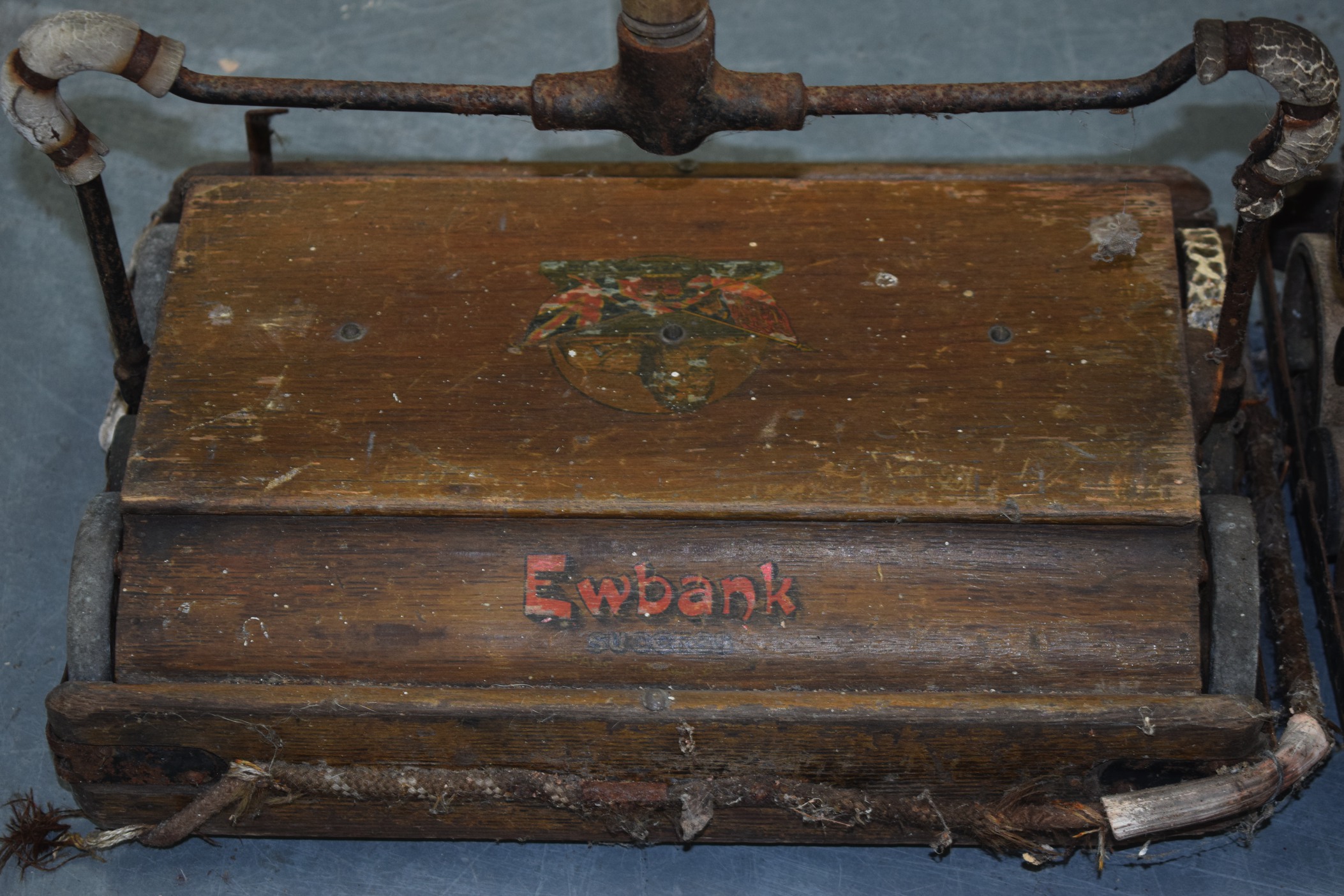 A VINTAGE EWBANK HOOVER, together with a Zaandam Minerva hoover. 142 cm high. - Image 2 of 3