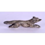 A VICTORIAN SILVER NOVELTY KNIFE REST in the shape of a fox. London 1880. 1.5 oz. 6.5 cm long.