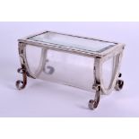 A RARE EDWARDIAN SILVER AND CRYSTAL JEWELLERY BOX. London 1901. 10.5 cm x 6 cm.