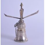 AN UNUSUAL VICTORIAN MYSTERY CANDLE SNUFFER engraved with flowers and vines. 1.9 oz. Birmingham