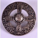 A STYLISH ARTS AND CRAFTS IONA SCOTTISH BROOCH by Alexander Ritchie. 4.5 cm wide.