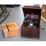 HMV NO 4 "MODEL NO109" GRAMOPHONE IN MAHOGANY CASE, together with a quantity of records. (2)