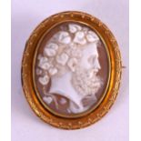 A VICTORIAN GOLD CAMEO BROOCH. 3.5 cm x 4.5 cm.