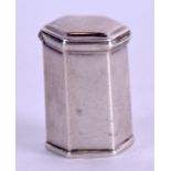 A GEORGE III SILVER SNUFF BOX of hexagonal from. 3.25 cm high.