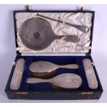 A 1920S ENGLISH SILVER DRESSING TABLE SET within original fitted box. Birmingham 1922. (6)