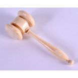 A MID 19TH CENTURY EUROPEAN CARVED IVORY GAVEL. 12 cm x 4 cm.