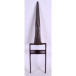 AN 18TH/19TH CENTURY MIDDLE EASTERN STEEL FIST DAGGER. 37 cm long.