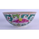 A MID 19TH CENTURY CHINESE FAMILLE ROSE PORCELAIN BOWL Tongzhi, painted with floral sprays and