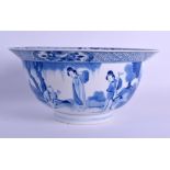 A GOOD 17TH CENTURY CHINESE KANGXI BLUE AND WHITE PORCELAIN BOWL with flared lip, painted with