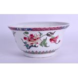 AN EARLY 18TH CENTURY CHINESE FAMILLE ROSE PORCELAIN BOWL Yongzheng mark and period, painted with