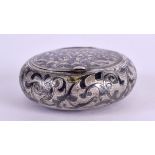 A SMALL 19TH CENTURY RUSSIAN SILVER NIELLO BOX AND COVER decorated with scrolling foliage and vines.