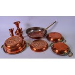 A COLLECTION OF COPPER ITEMS, including a pan, pie mould and pair of jugs etc. (qty)