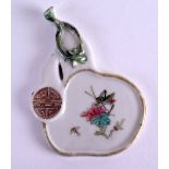 AN UNUSUAL EARLY 20TH CENTURY CHINESE PORCELAIN FAMILLE ROSE PLAQUE Qing/Republic, painted with an