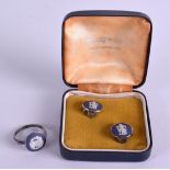 AN UNUSUAL SILVER WEDGWOOD JASPERWARE RING AND EARRINGS SET. (3)