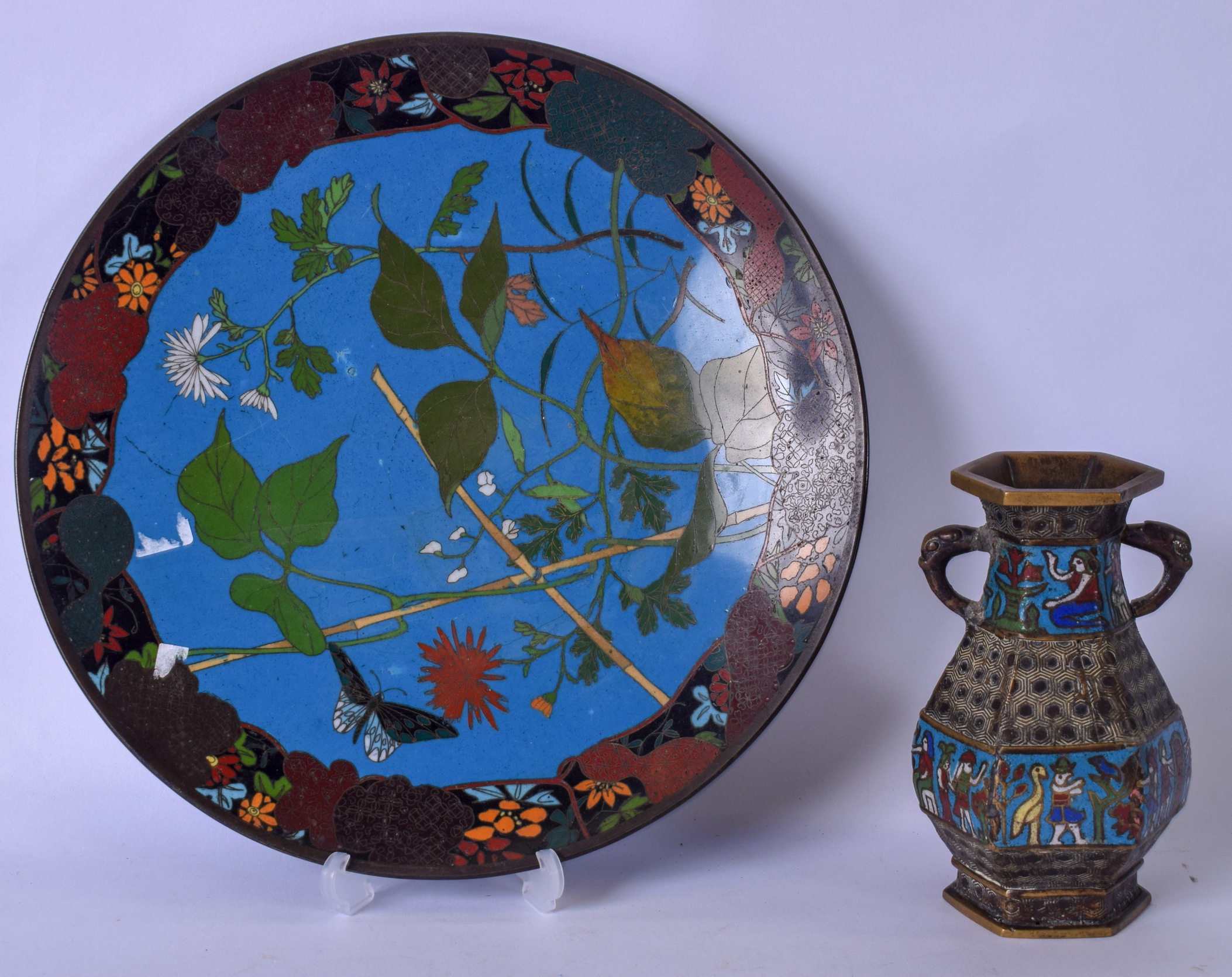 AN EARLY 20TH CENTURY JAPANESE CLOISONNE ENAMEL DISH, together with a bronze champlevé enamel vase