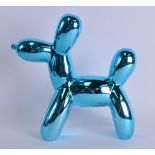 AN UNUSUAL JEFF KOONS PORCELAIN FIGURE OF A BALLOON DOG modelled in a vibrant blue colour. 22 cm x