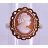 A 9CT GOLD CAMEO RING. Size K/L.