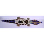 AN UNUSUAL EARLY 20TH CENTURY AFRICAN CONCH SHELL BEADWORK TRIBAL SALAMANDER decorated with mask