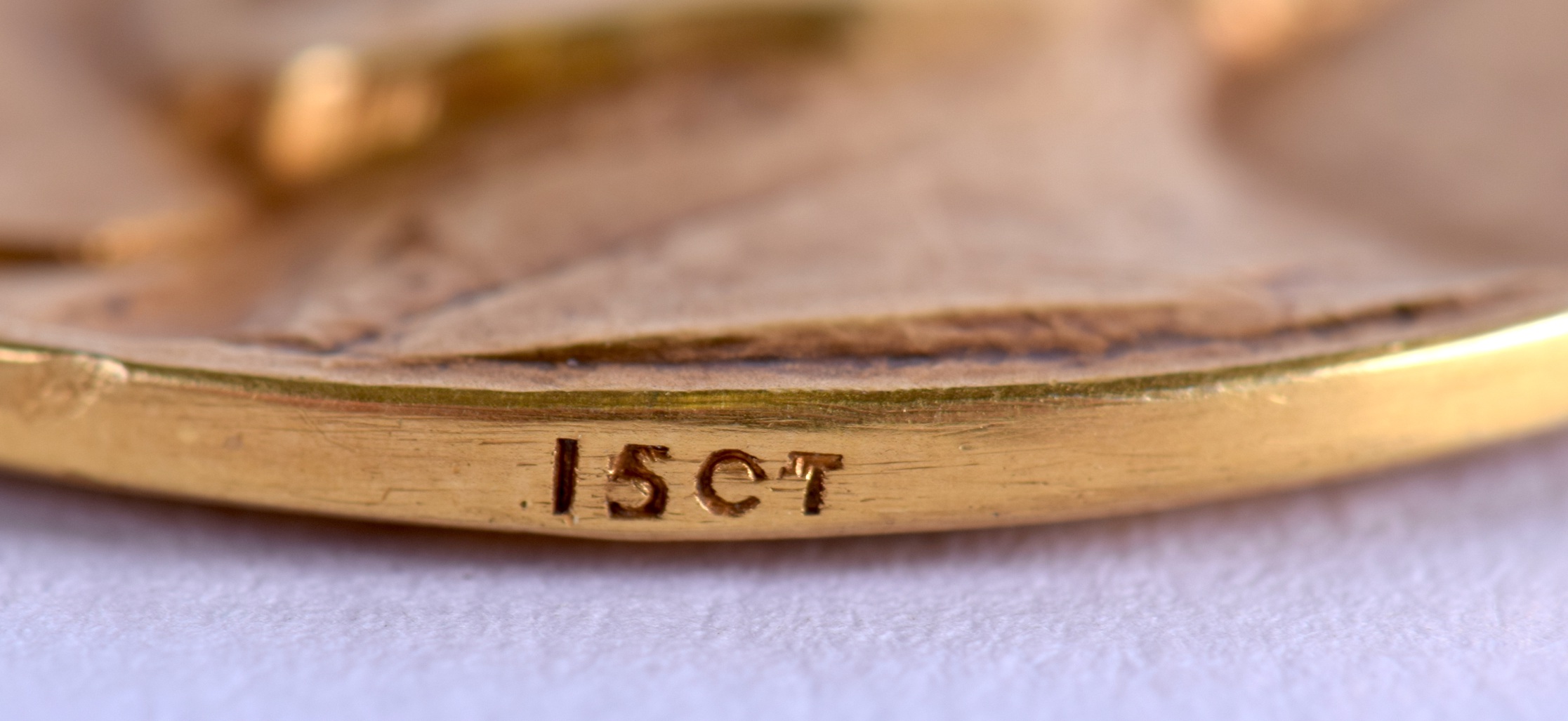 A 19TH CENTURY 15CT GOLD GEORGE EASTMAN KODAK MEDAL. 20.1 grams. 2.75 cm diameter. - Bild 3 aus 3