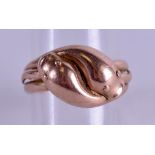 A GOOD 9CT GOLD SNAKE RING. 6.4 grams. Size Q.