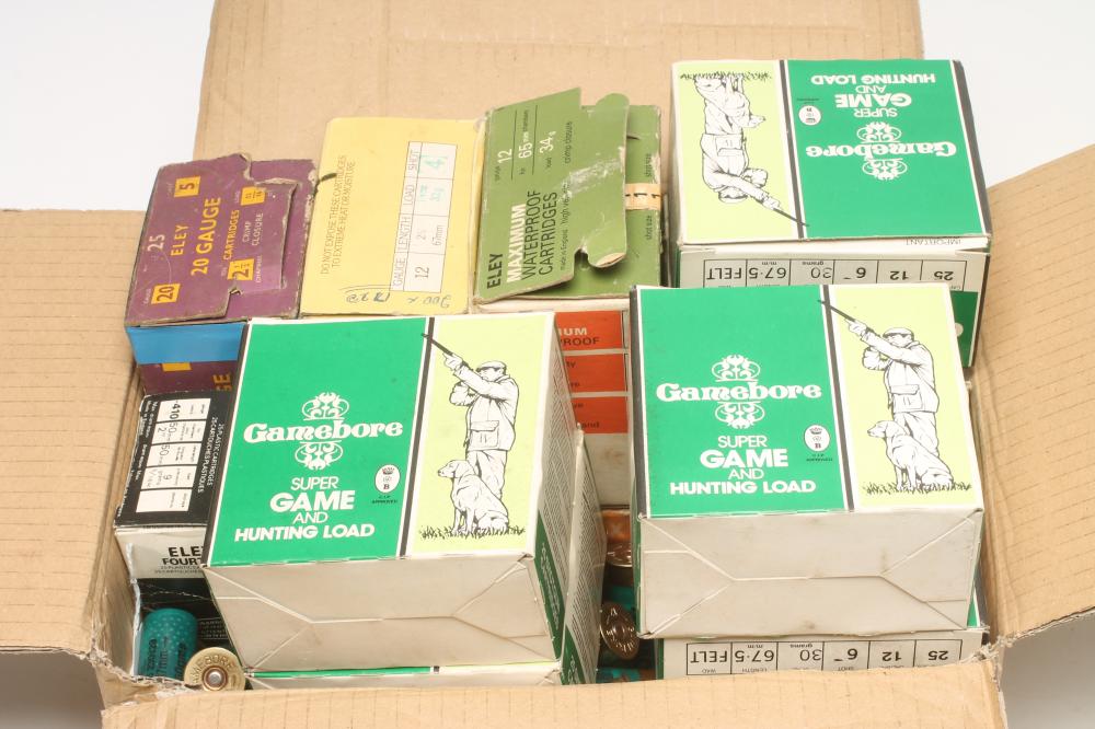 A QUANTITY OF MAINLY 12 BORE SHOTGUN CARTRIDGES, comprising six boxes of 25 12b Gamebore 6 - 30