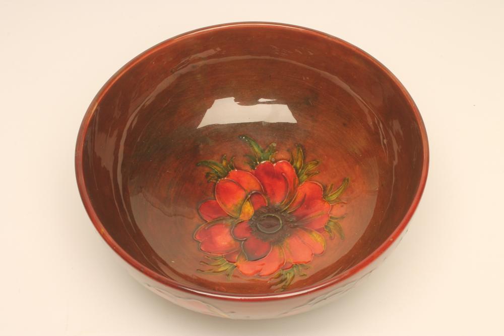 A MOORCROFT POTTERY BOWL, mid 20th century, of plain circular form tubelined and painted in - Image 2 of 4