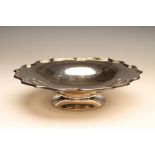 A SILVER LOW PEDESTAL DISH, maker Adie Bros., Birmingham 1937, of shallow shaped circular form