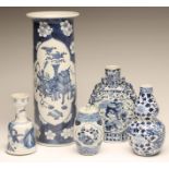 A COLLECTION OF CHINESE PORCELAIN comprising a spirit barrel, 5" high, bell shaped bud vase, 6"