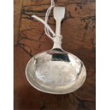 Silver Tea Caddy Spoon - London 1840