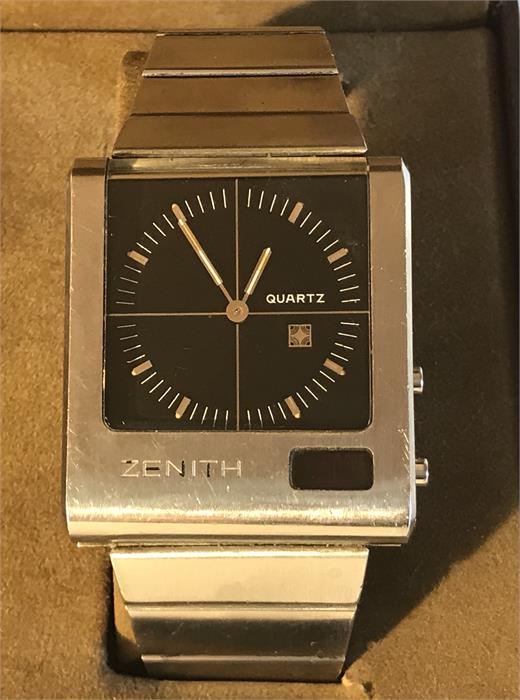 A Gents 1970’s Zenith stainless steel quartz watch with original box and papers. - Image 2 of 3