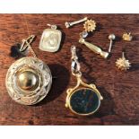 Miscellany of jewellery inc. 9ct etc.