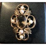 Art Nouveau 9ct gold brooch with seed pearls