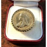 Victorian half sovereign mounted on large heavy unmarked gents ring size Y