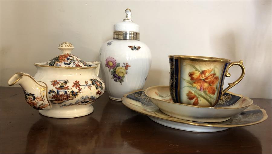 Three decorative pieces of porcelain