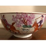 Chinese porcelain punch bowl with western hunting scenes mark for Xiangfeng