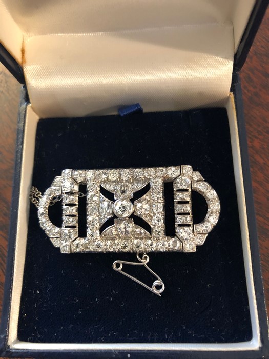 Diamond set brooch with 5 x European old cut diamonds of 0.50 cts each approx. total 2.50cts