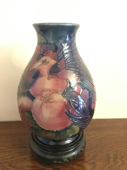 Moorcroft vase 19cms h ‘Blue Finches’ in good condition