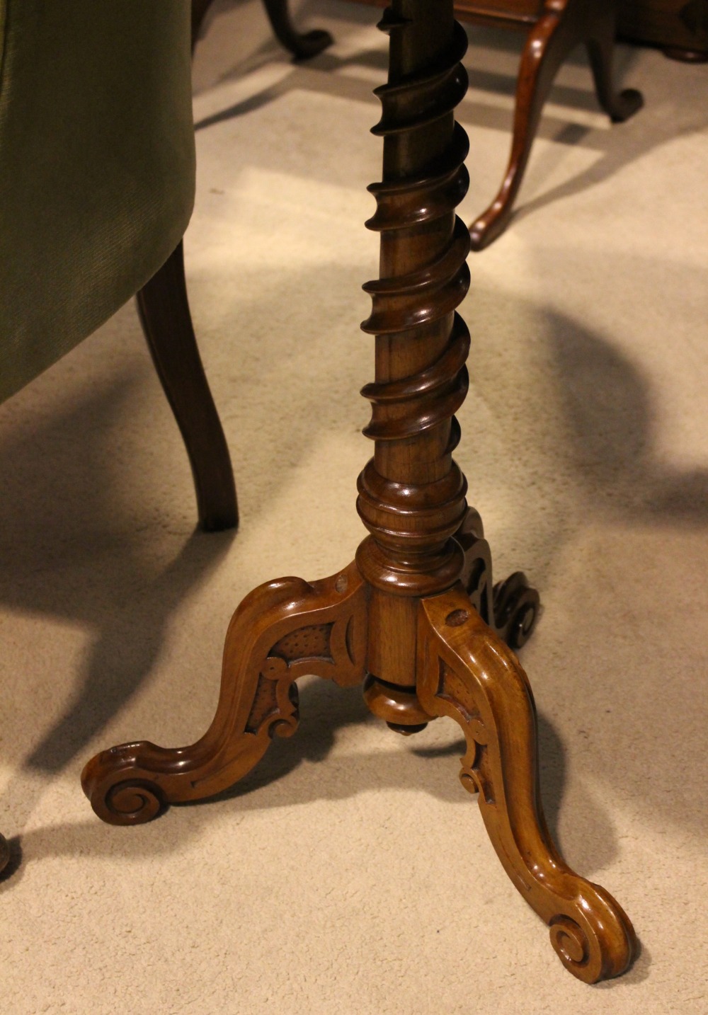 A FINE VICTORIAN WALNUT SIDE TABLE/ "WINE" TABLE, raised on turned corkscrew shaped column - Image 2 of 2