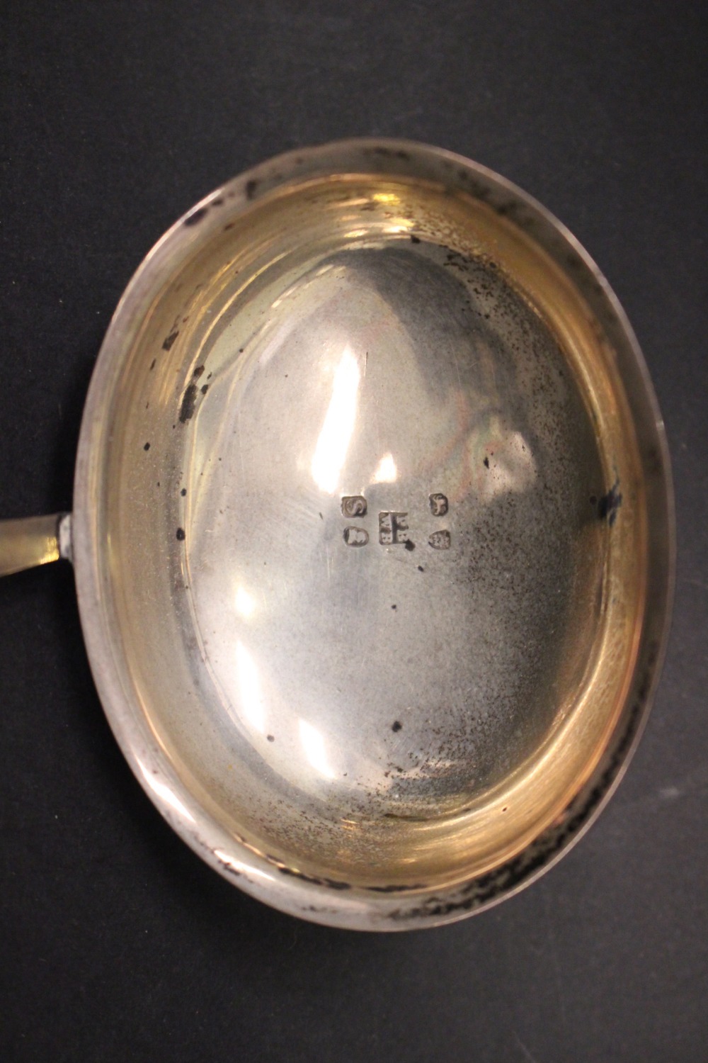 AN EARLY 19TH CENTURY ENGLISH SILVER LADLE, with twisted ‘Baleen’/bone handle, tipped with silver, - Image 3 of 4