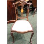 A FINE MARQUETRY INLAID SHEILD BACK CHAIR, with pierced splat back and scroll tipped shoulders,